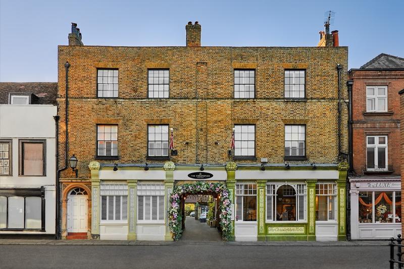 Christopher Hotel