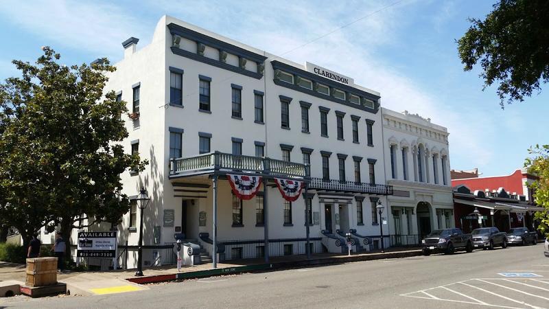 Clarendon House Apartments