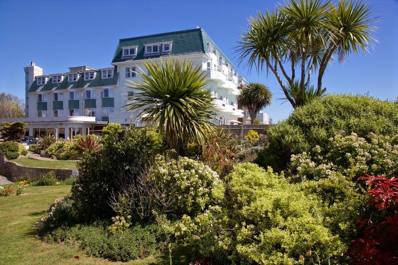 Cliffeside Hotel