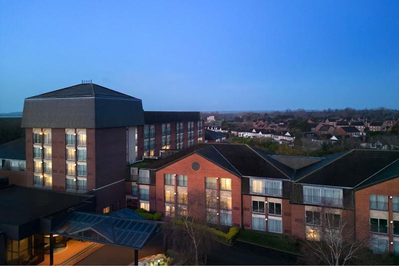 Courtyard By Marriott Slough/Windsor