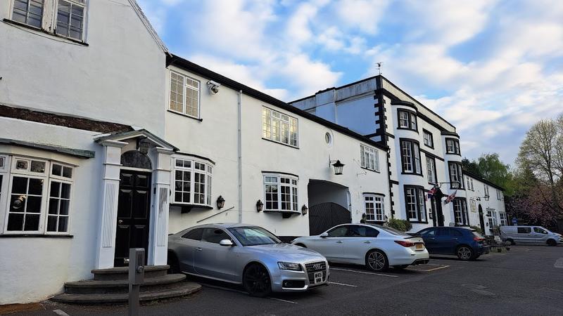 Donington Manor Hotel
