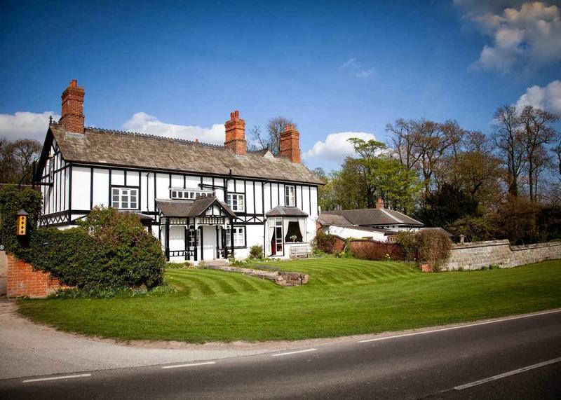 Donington Park Farmhouse Hotel — photo 2