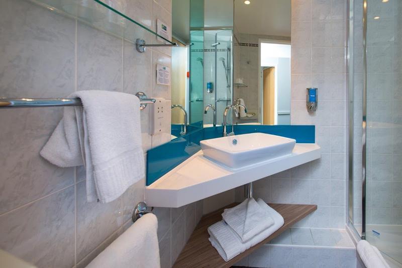 Express by Holiday Inn Bath — photo 3