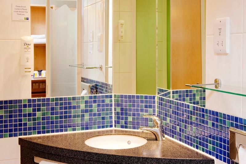 Express By Holiday Inn Slough — photo 3