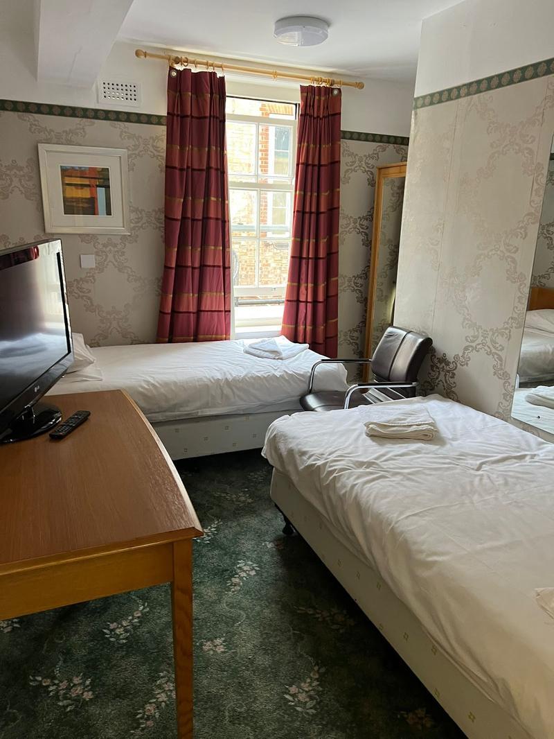 Great White Horse Hotel — photo 2