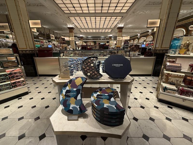 Harrods — photo 3