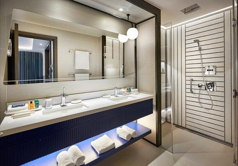 Hilton London Heathrow Airport — photo 3