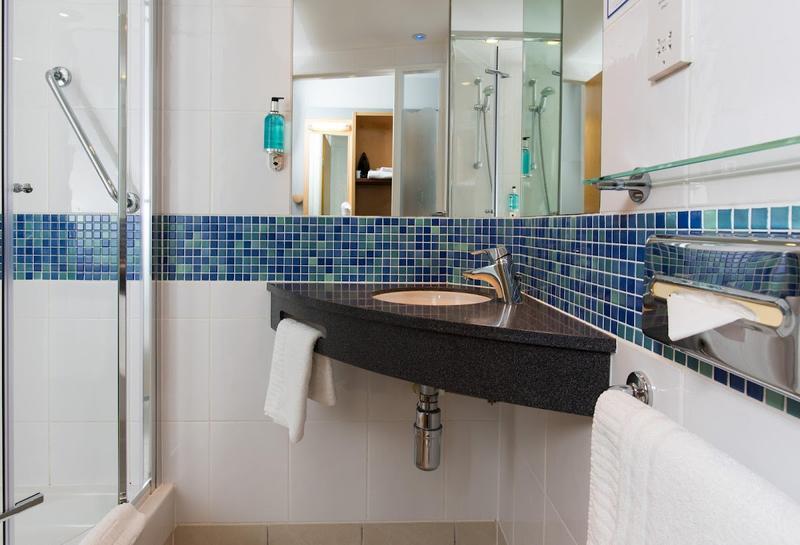 Holiday Inn Express Newcastle Metrocentre — photo 3