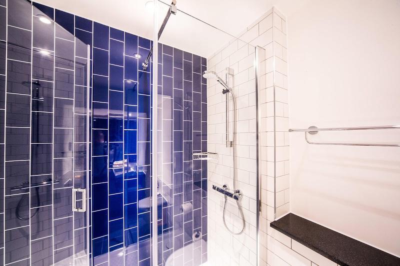 Holiday Inn Gatwick Airport — photo 3