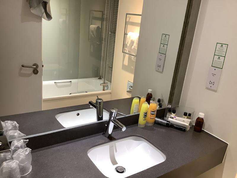 Holiday Inn Lancaster — photo 3