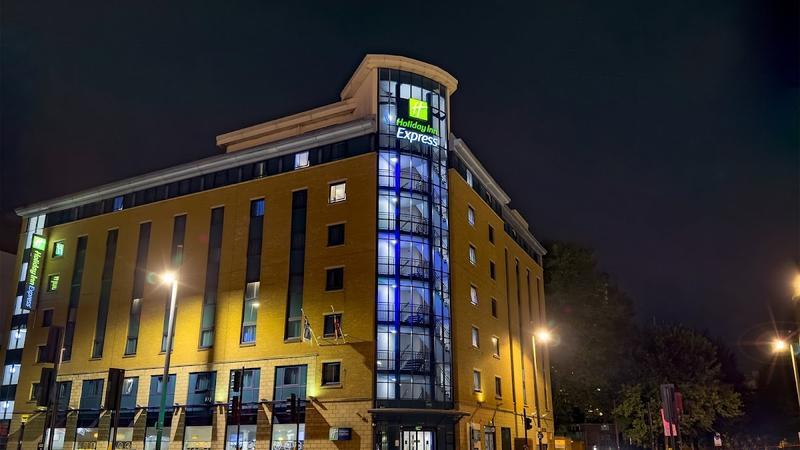 Holiday Inn Stratford City