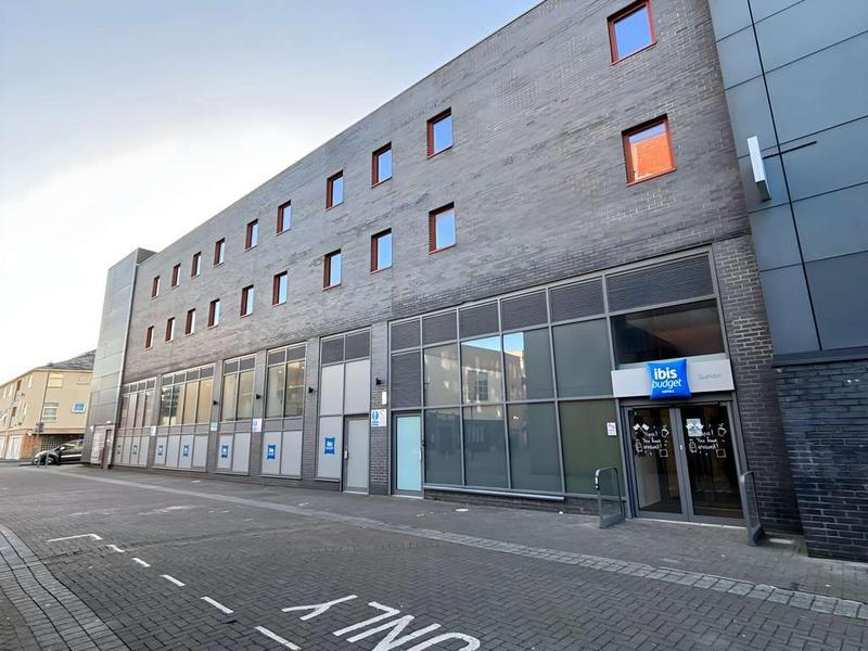 ibis Swindon