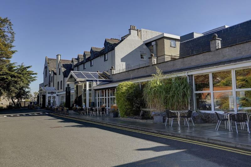 King's Manor Hotel
