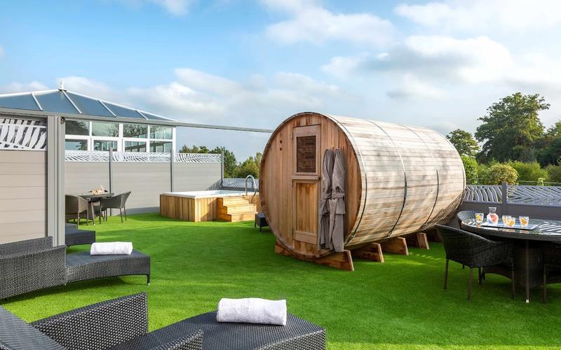 Lion Quays Luxury Hotel & Spa