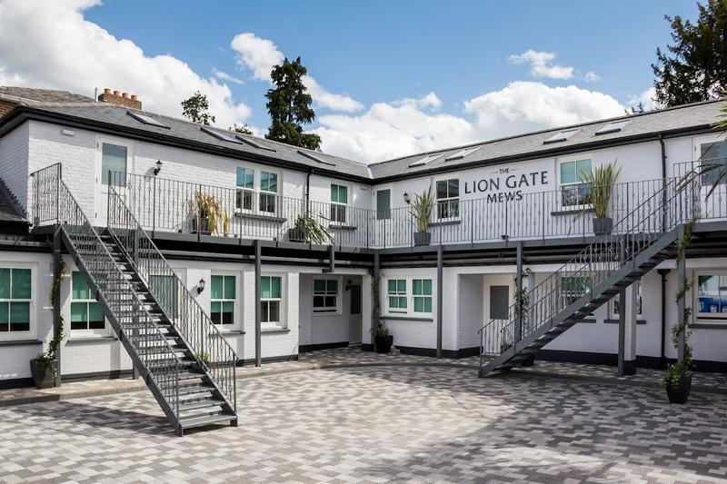 Liongate Hotel