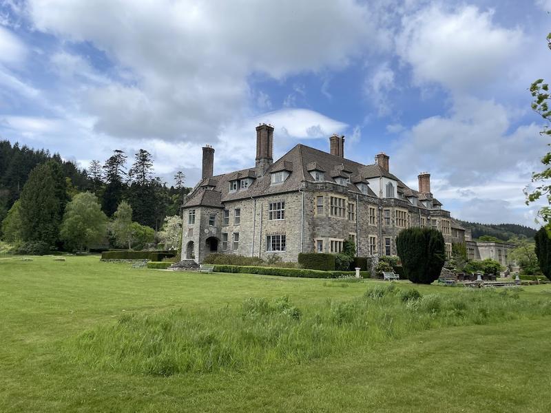 Llangoed Hall