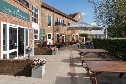 Marriott Tudor Park Hotel & Country Club
