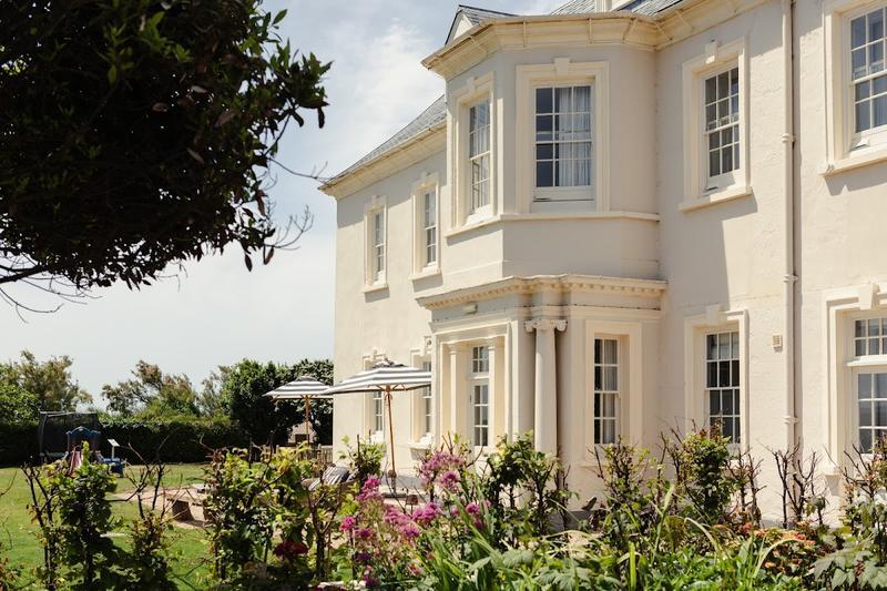Moonfleet Manor