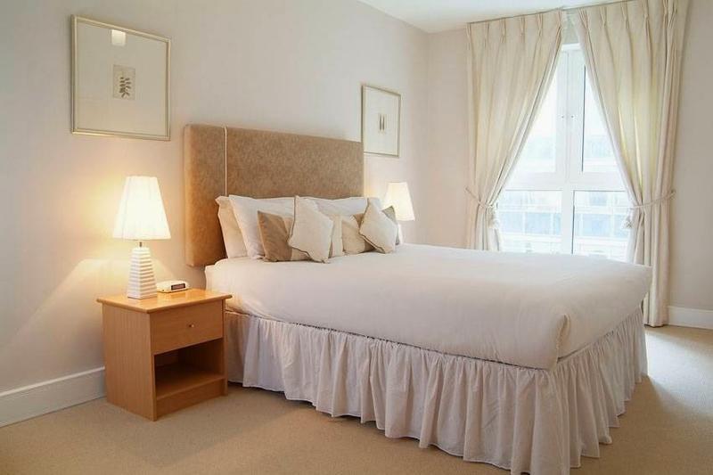 Pepys Street Apartments by Bridge Street — photo 2