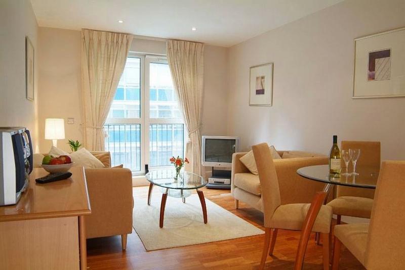 Pepys Street Apartments by Bridge Street — photo 3