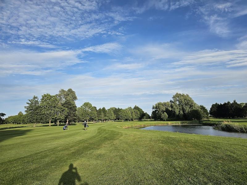 Peterstone Lakes Golf Club