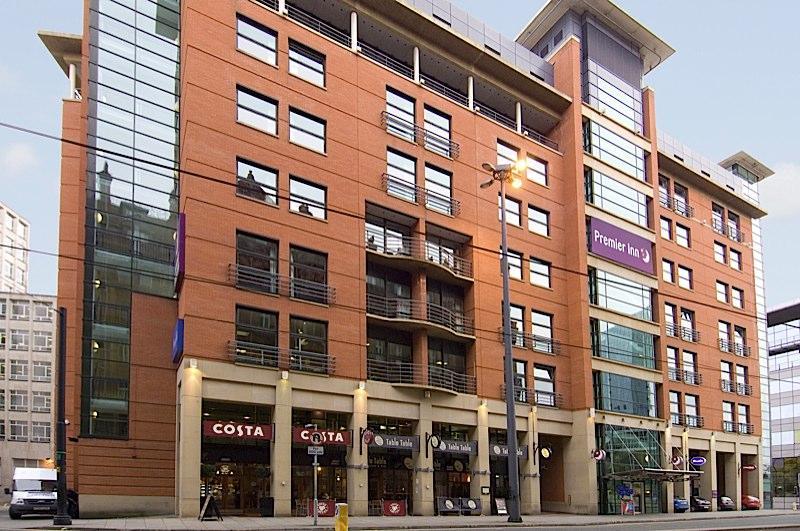Premier Inn Manchester City Centre GMEX 1