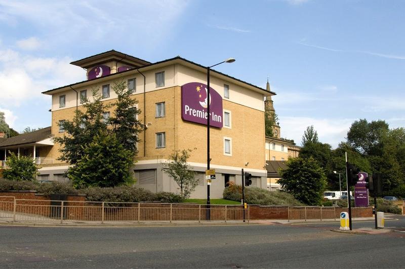 Premier Travel Inn Millennium Bridge