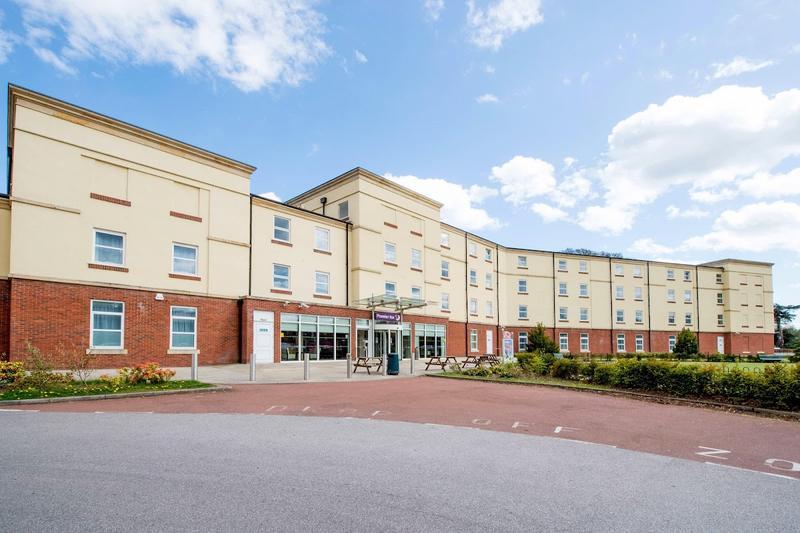 Premier Travel Inn Stoke Trentham