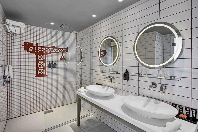 Radisson Red Glasgow — photo 3