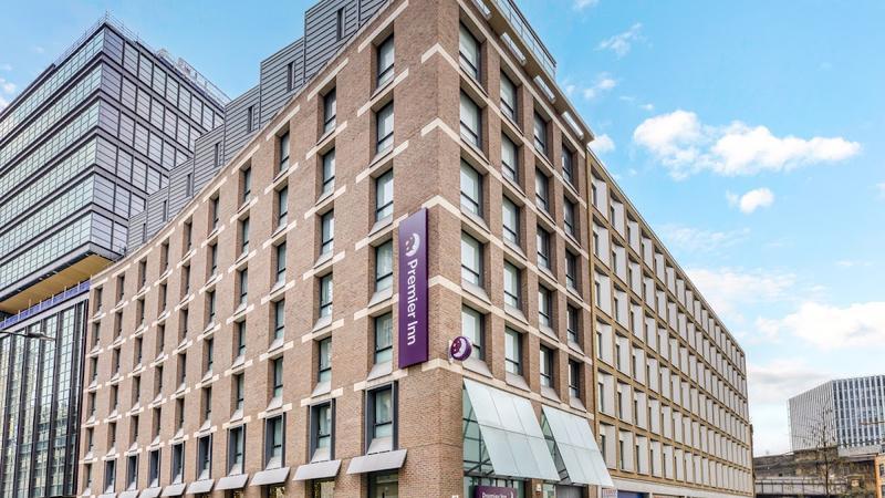 Premier Inn London Southwark (Tate Modern) Hotel