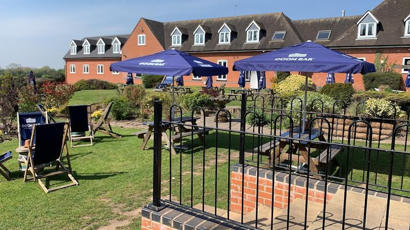 Strawberry Bank Hotel & Restaurant