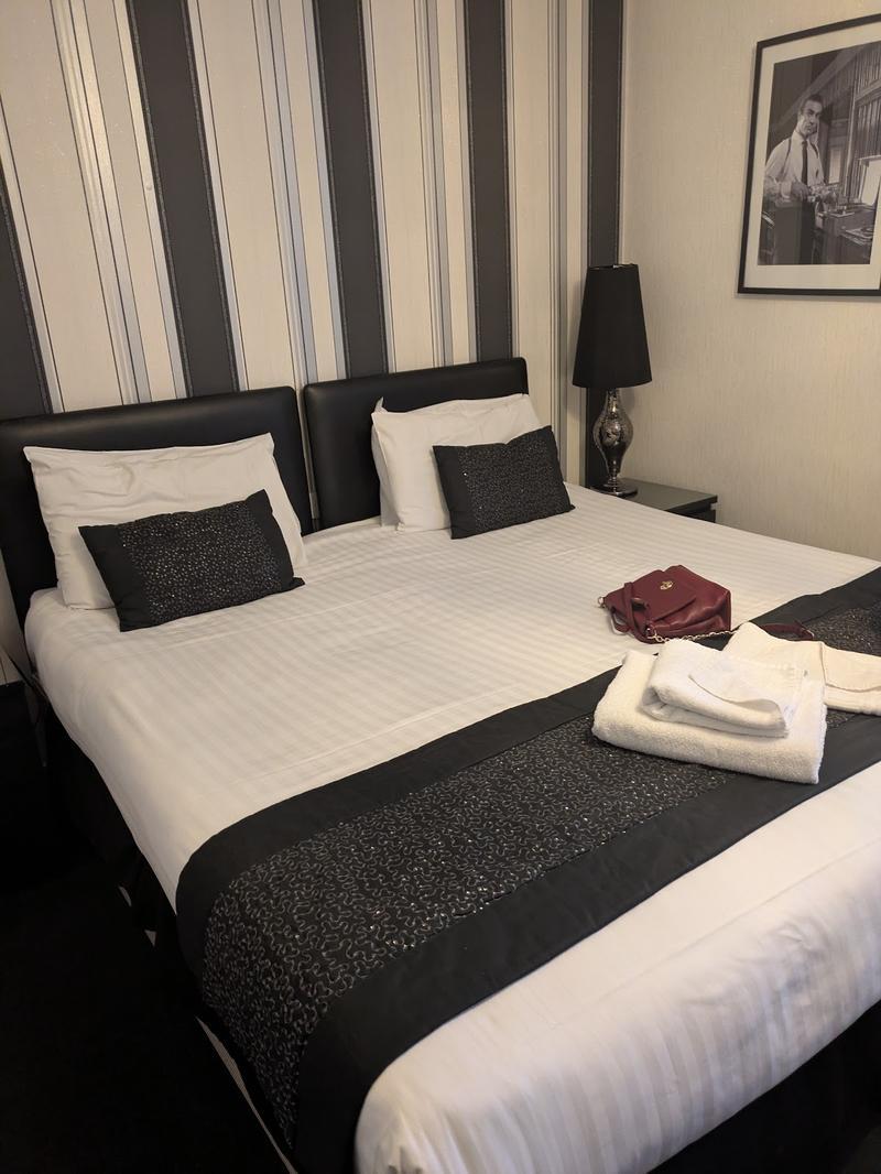 The Burnside Hotel — photo 3