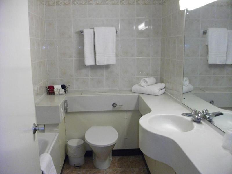 The Carlton Park Hotel — photo 3