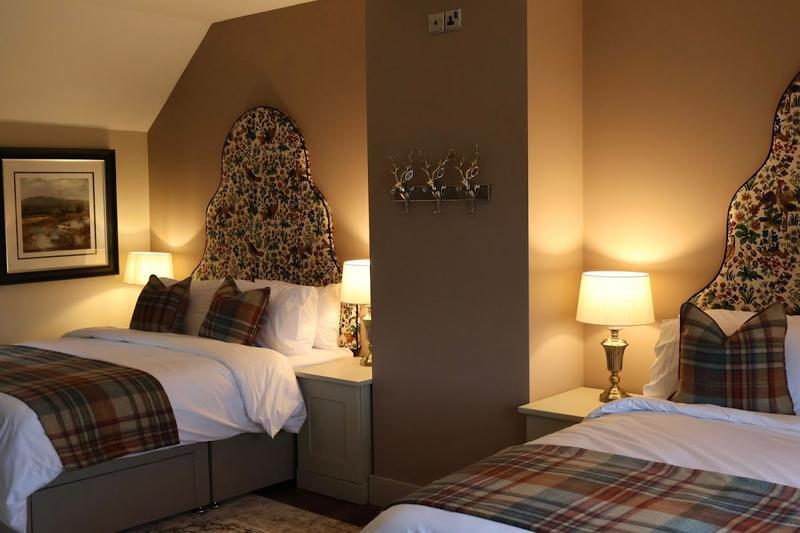 The Hunting Lodge — photo 3