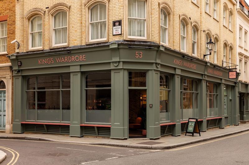 The King's Wardrobe Apartments by Bridge Street