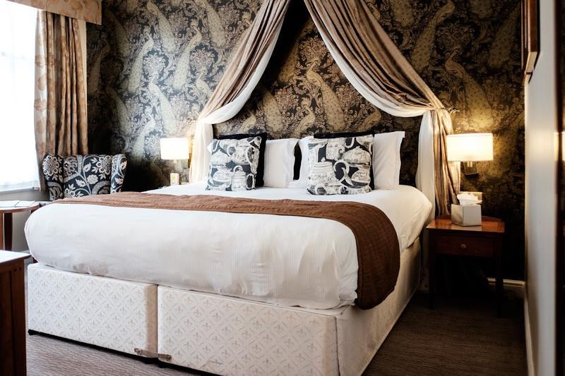 The Madhatter Hotel — photo 2