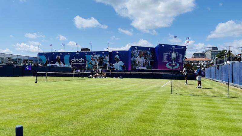 The Queen's Club — photo 3