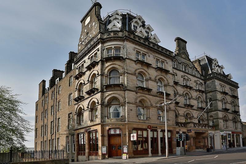 The Queen's Hotel