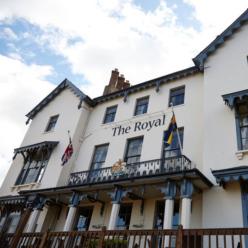 The Royal — photo 3