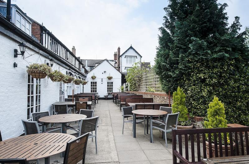 The Royal Hop Pole