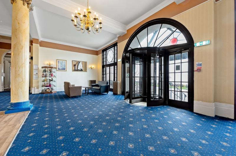 The Royal Hotel — photo 3