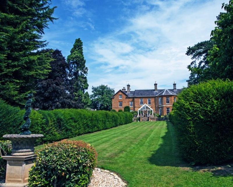 Thorplands Lodge Hotel