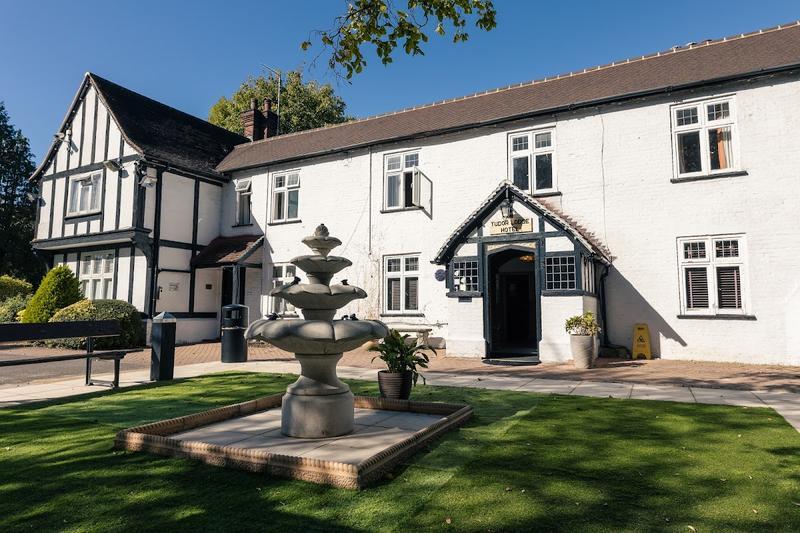Tudor Lodge Hotel