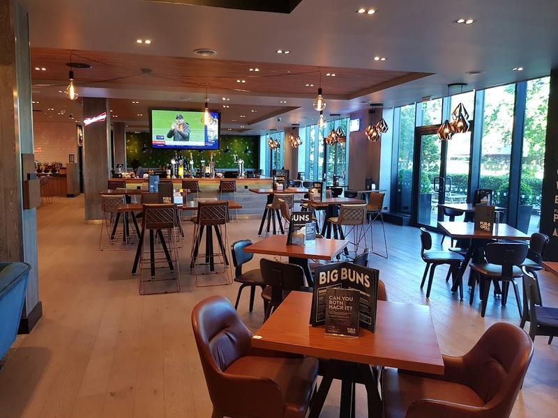 Village Hotel Solihull — photo 3