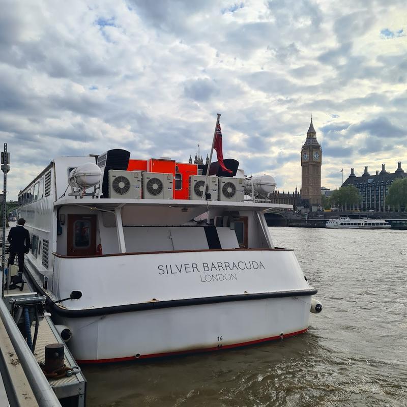 Woods River Cruises
