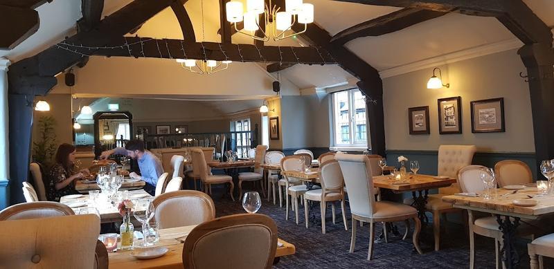 Ye Olde Fleece Inn