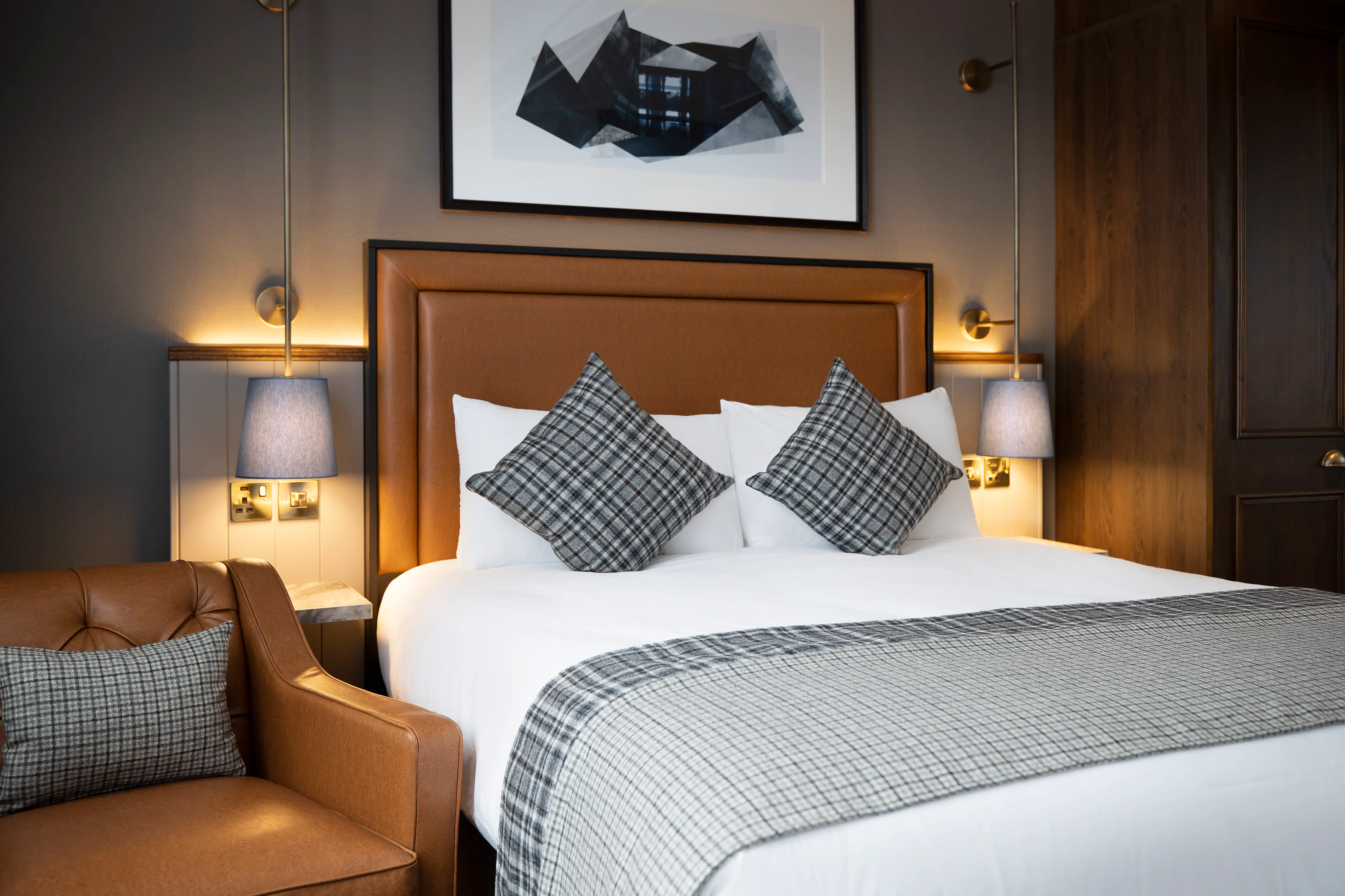 Jurys Inn Edinburgh - Image 1