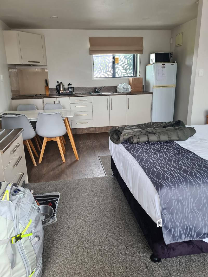 All Seasons Lodge Hotel - Image 2