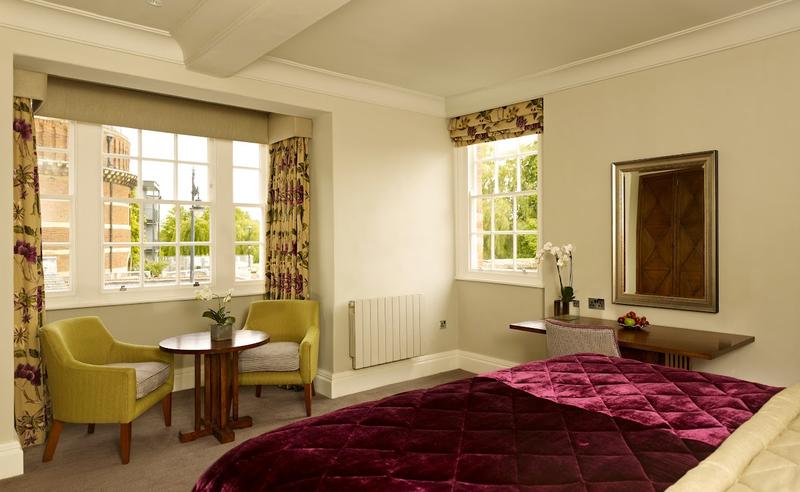 Arden Hotel thumbnail 2