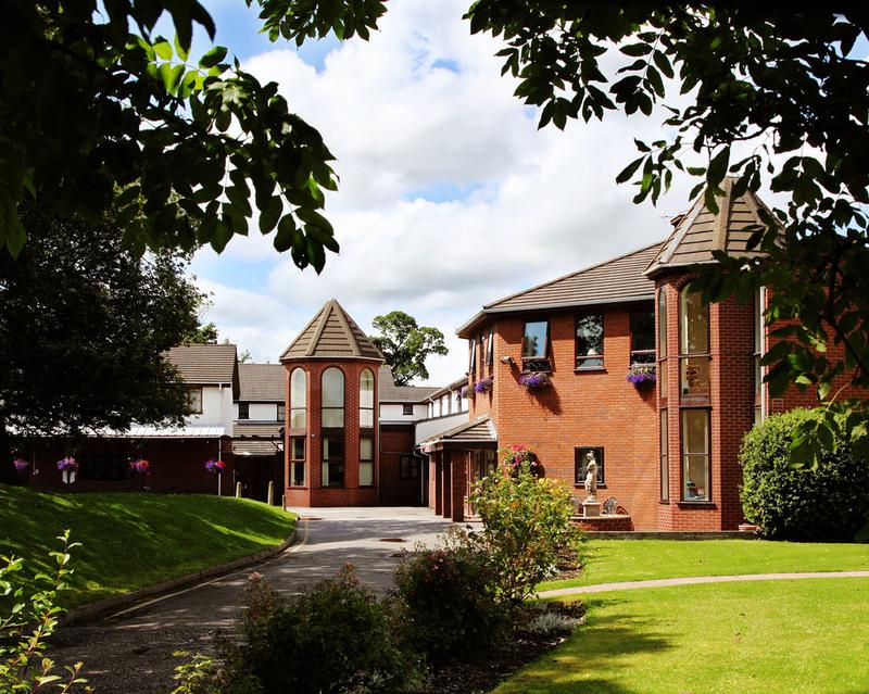 Beaufort Park Hotel - Image 1